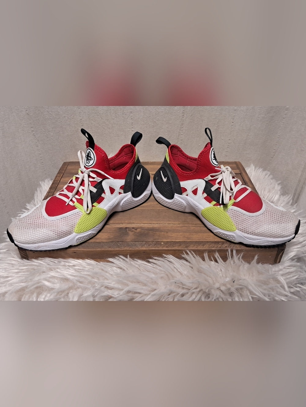 Nike Huarache E.D.G.E. TXT Athletic "Red, White, Volt" Sneakers Size 9 - Picture 4 of 8